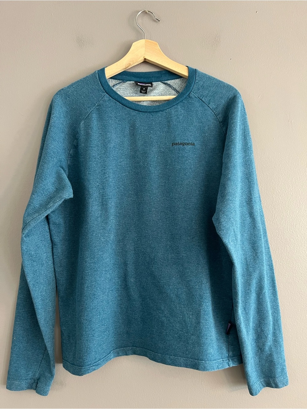 Patagonia Organic Cotton Men's Long Sleeve Crew Neck T-Shirt Dark Blue Size M